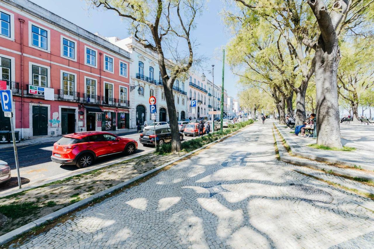 Апартаменты Rent4Rest Sao Bento Charming Лиссабон Экстерьер фото